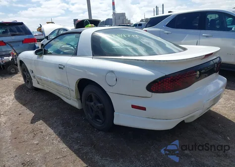 2000 Pontiac Firebird z USA, uszkodzony, nr VIN 2G2FS22K2Y2170602